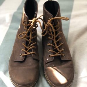 Dr. Martens size 8W